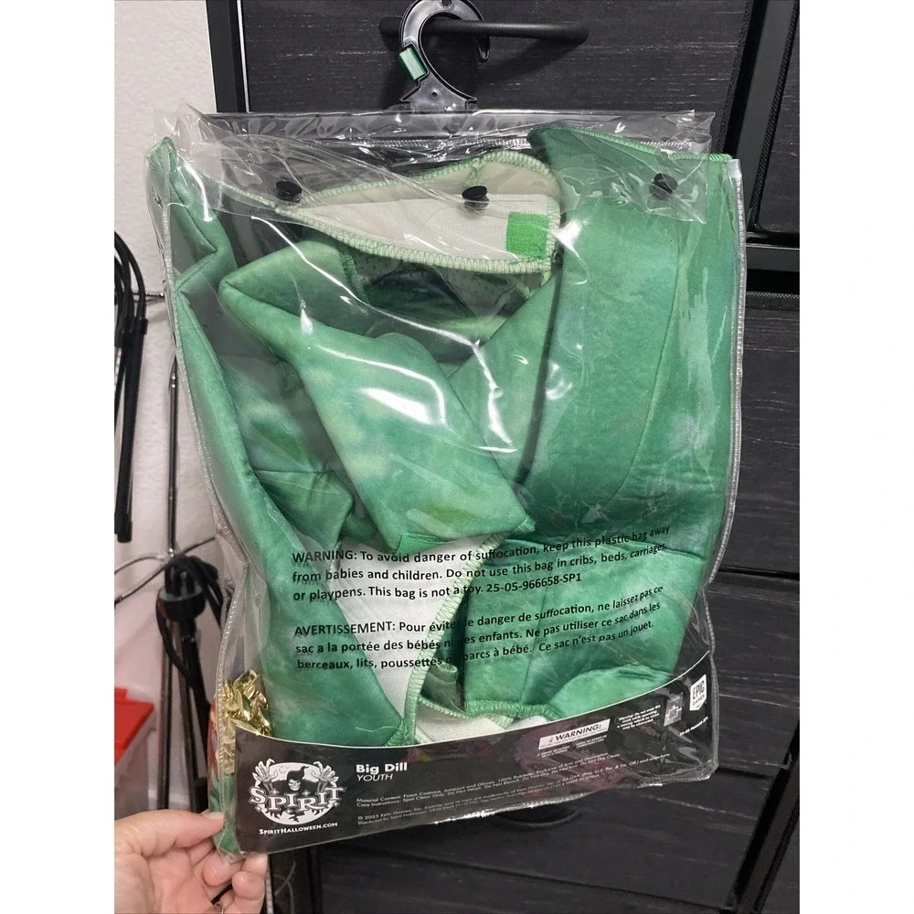 Spirit Halloween Big Dill Costume - Fortnite Size Youth Large 12-14